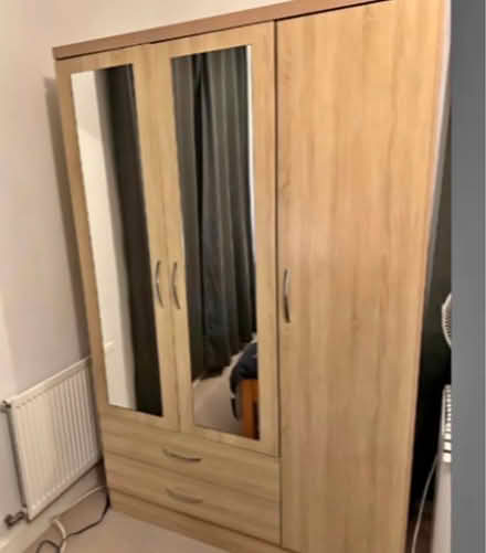 Photo of Wardrobe (High Wycombe HP13) #1