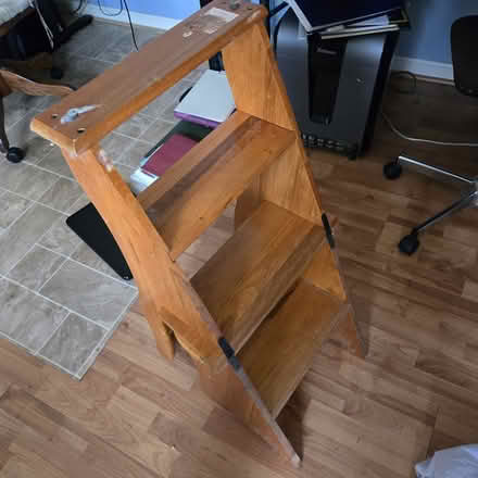 Photo of free Step Stool Chair (Cloverhill 3) #3