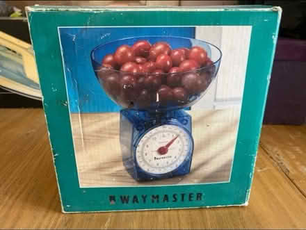 Photo of free Kitchen scales (Cheshunt En8) #1