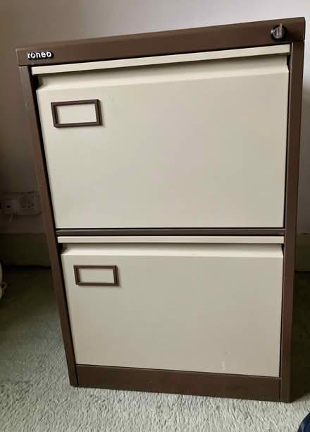 Photo of free 2 drawer filing cabinet with hanging file dividers and lock (Castle MK40) #1