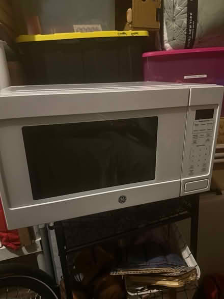 Photo of free Non operative Microwave (Newport News) #1