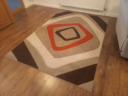 Photo of free Dunelm rug (New Parks LE3) #1