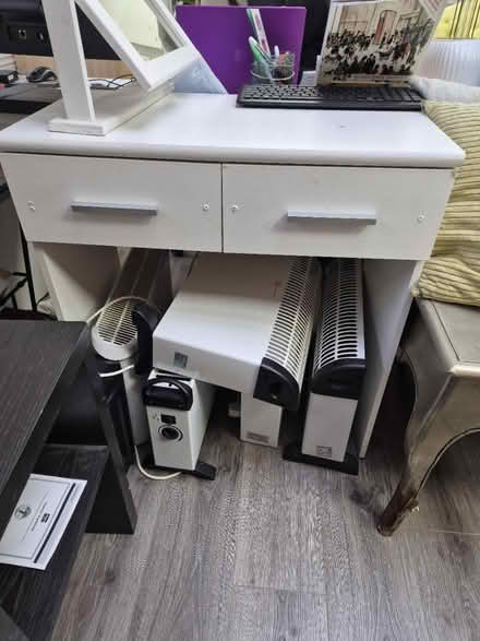 Photo of free White wooden desk (W1h 1ju) #1