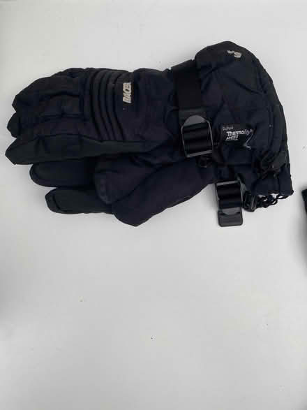 Photo of free Ski gloves (Chalfont St Peter SL9) #1