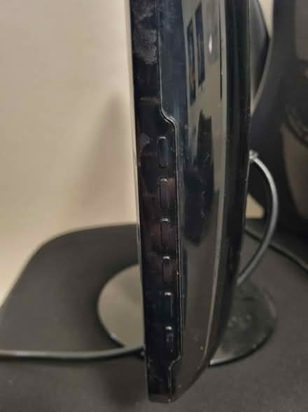 Photo of free Samsung 22inch TV/Monitor 1680x1050 (Haringey N17 6) #4