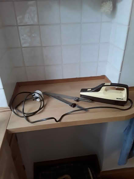 Photo of free Electric carving knife (Rushden nr to Beds border) #1