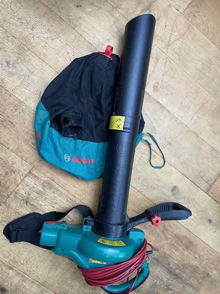 Photo of free Leaf Blower (Tufnell Park N19) #1