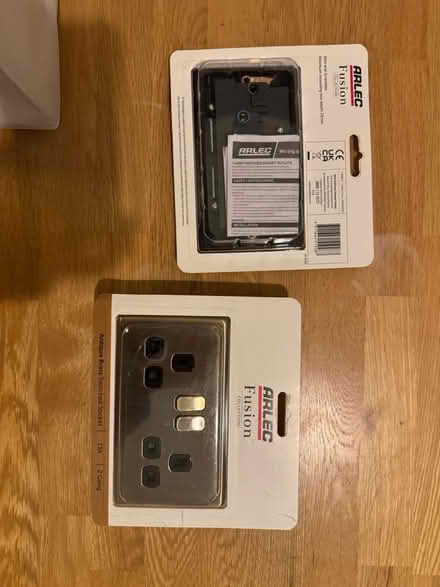 Photo of free DIY bits (Harringay N4) #2