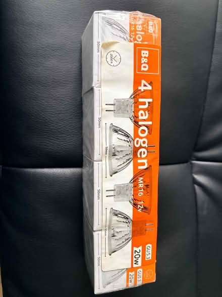Photo of free 4 bulbs halogen 20w (Rowlands Gill NE39) #2