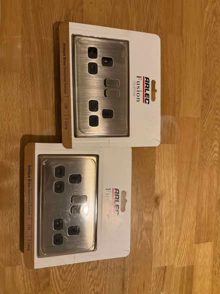 Photo of free DIY bits (Harringay N4) #1