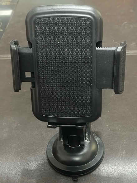 Photo of free Car Phone Mount (Welwyn Garden City AL7) #3