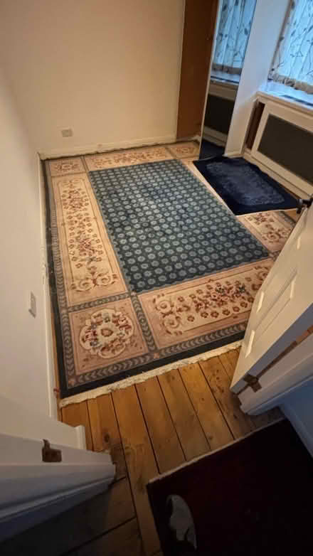 Photo of free Chinese Rug 3.5m x 2.5m approx (Palmers Green N14) #1