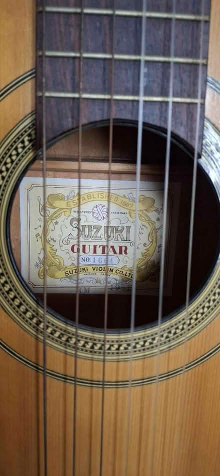Photo of free Guitar (Isleworth TW7) #2