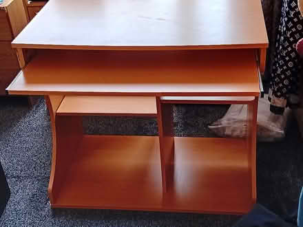 Photo of free Computer table/desk (Kingshurst B37) #1