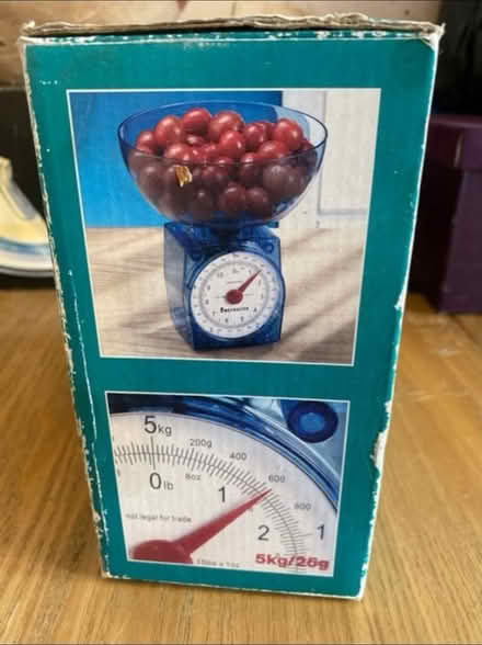 Photo of free Kitchen scales (Cheshunt En8) #2