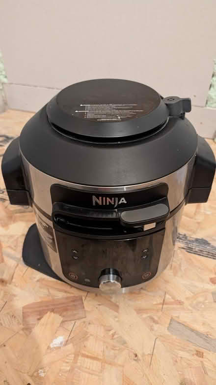 Photo of free Ninja multi cooker 15in1 (W7, Grosvenor Road) #2