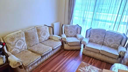 Photo of free Sofas (Richmond TW9 1AZ) #1