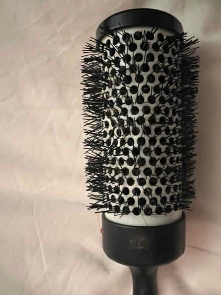 Photo of free Denman hairbrush (SE24) #2