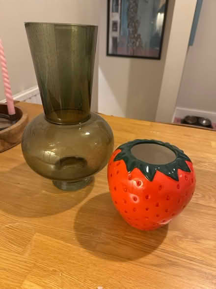 Photo of free Vases and table runner (Harringay N4) #2