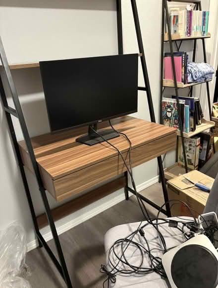 Photo of free Laptop/Writing Desk (87102) #1