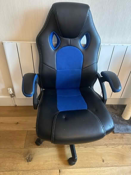 Photo of free Desk chair – seat adjustable (Sharmans Cross B91) #1