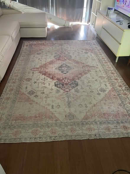 Photo of free Floor rug, TV & other stuff (Bronte) #3