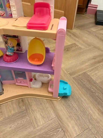 Photo of free Barbie House (L19 Allerton) #4