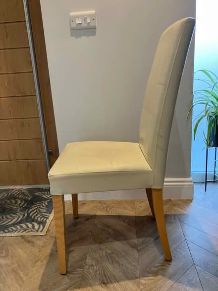 Photo of free 6 cream leather dining chairs (Warlingham CR6) #1