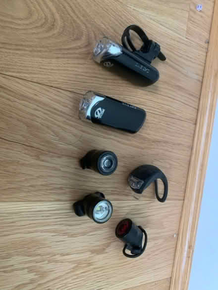 Photo of free old working bike lights (SE26) #1