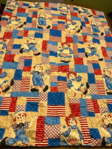 Photo of free Raggedy Ann & Andy Quillow (Wood Ridge) #2