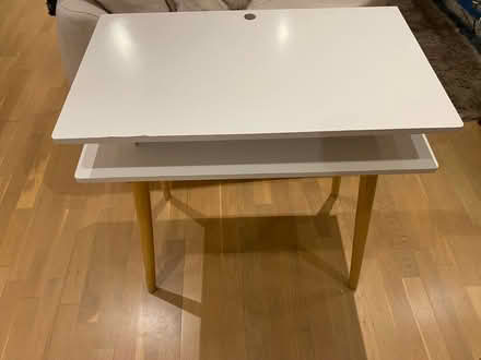 Photo of free Desk table (TW9) #1