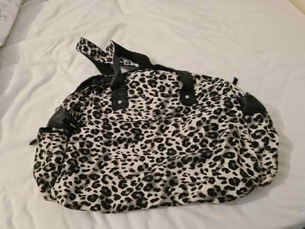 Photo of free Small holdall/shopping bag (Richmond TW10) #1