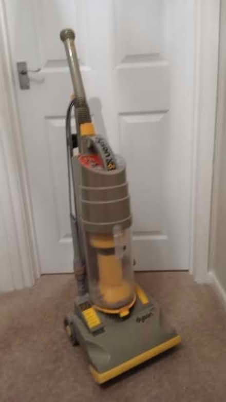 Photo of free Dyson 01 vacuum cleaner (Corfe Mullen BH21 3HD) #1