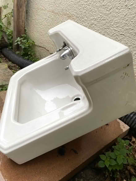 Photo of free Sink from Hink’s of Berkeley (Nr Berkeley Natural Grocery) #3