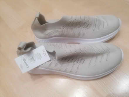Photo of free Brand new size 5 shoes (Bramley LS13) #1