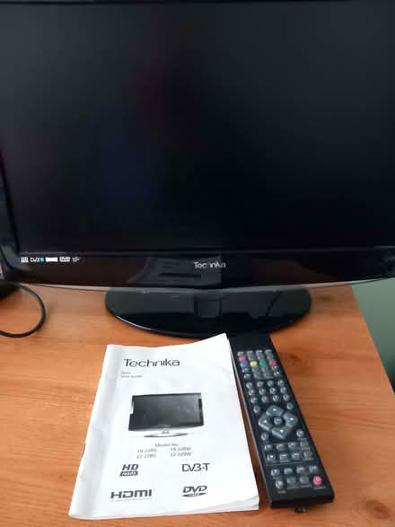 Photo of free Technika television/DVD player 21. 6in (Belvidere SY2) #1