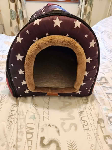 Photo of free Small cat/dog bed (New Tupton S42) #1