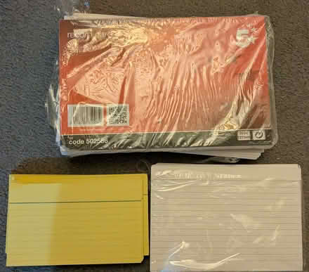 Photo of free record cards different sizes (Tring Wharf HP23) #1