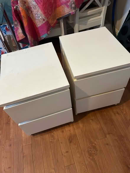 Photo of free 2 bedside cabinets/ drawers (South Beddington SM6) #1