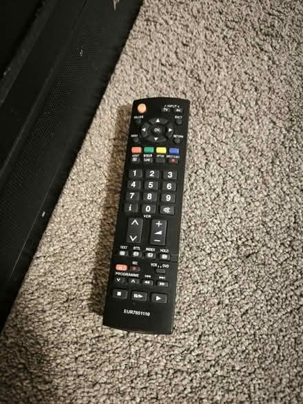 Photo of free Tv Panasonic 32" (Aylesbury) #4