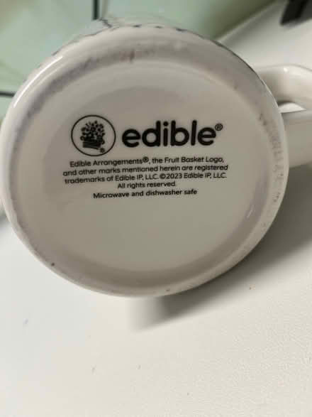 Photo of free Mug/Vase from edible (Near the old Sherman Hospital) #3