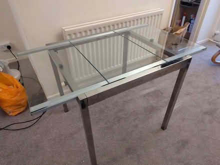 Photo of free Extending glass table (Leeds LS13) #1
