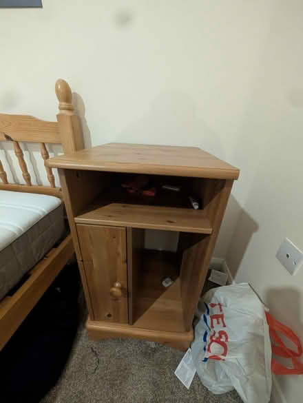 Photo of free wooden unit (BS4) #1