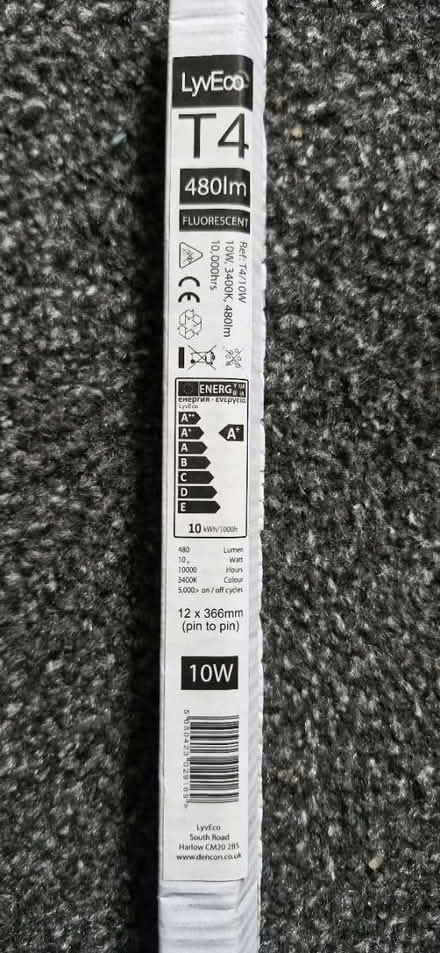 Photo of free T4 Fluorescent Tube Light Brand New (Crawcrook NE40) #2