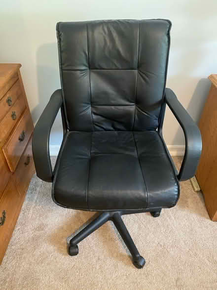 Photo of free Office chair (Calabasas) #1