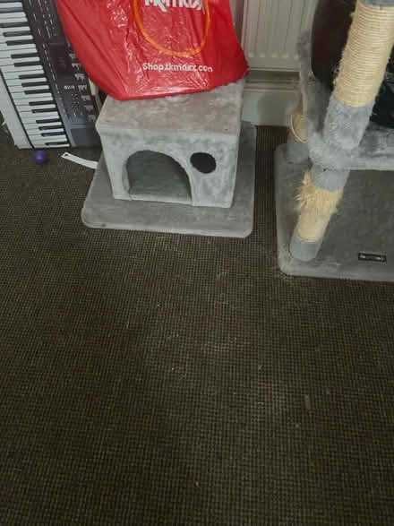 Photo of free Cat Tree - for DIY enthusiast (West Ealing) #1