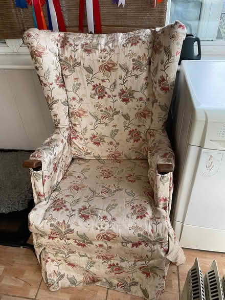 Photo of free Chair small (SK11) #1