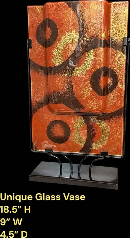 Photo of free Straight Line Vase (Danville) #1