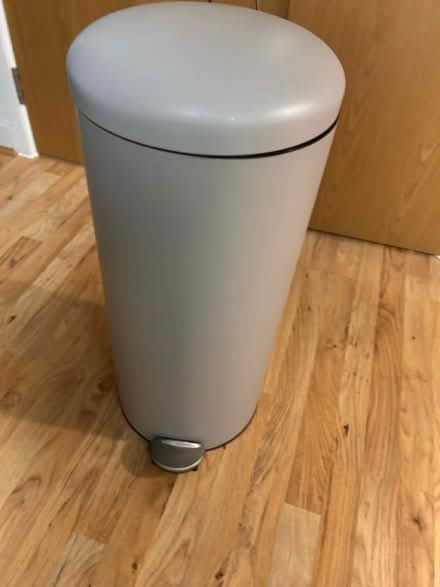 Photo of free Grey bin (W11 Nottinghill’s gate) #3