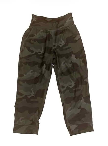 Photo of free Old Navy Woman’s Camo Leggings (Brooklyn Storage) #1